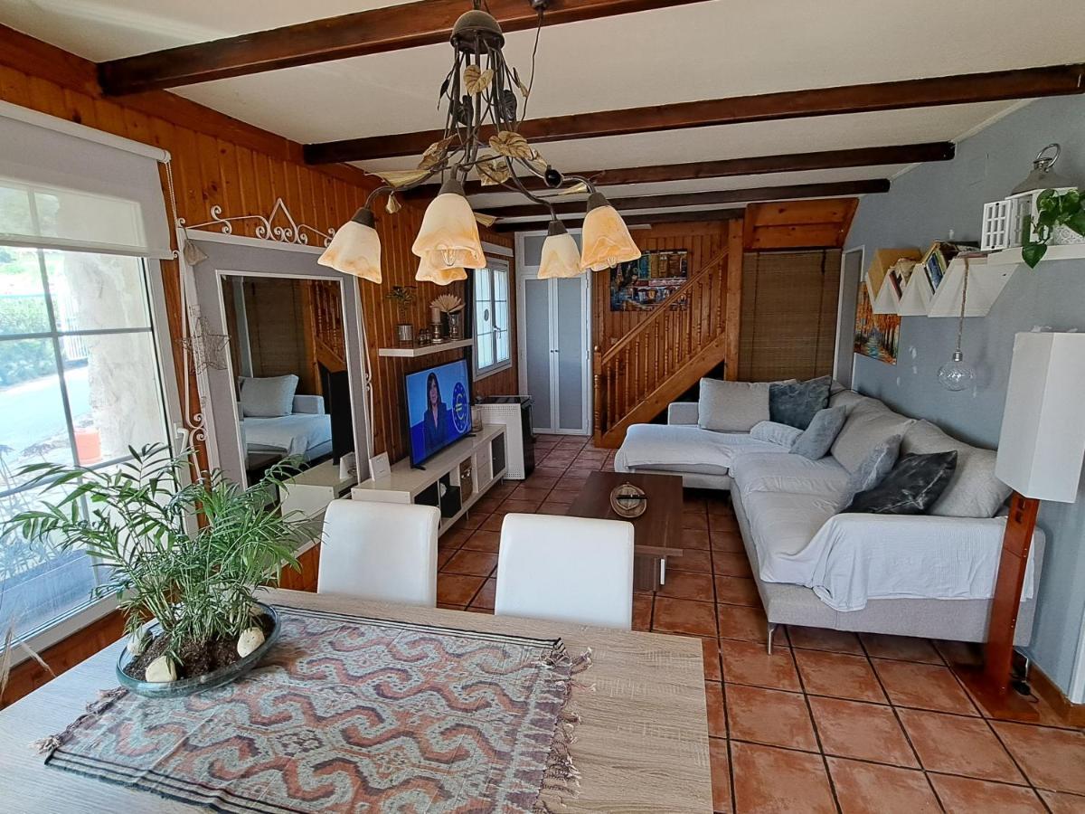 Casa Con Encanto 菲内斯特拉特 外观 照片